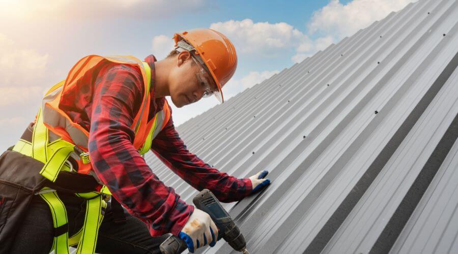 Professional Emergency Roof Repairs services in Martensdale, IA